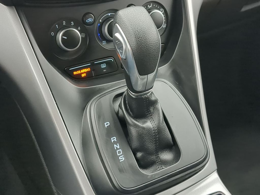 Thumbnail: 2016 Ford Escape - 15