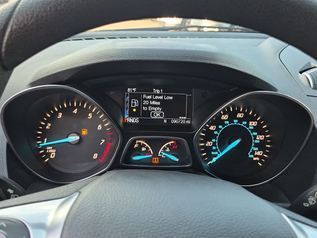 Thumbnail: 2016 Ford Escape - 16