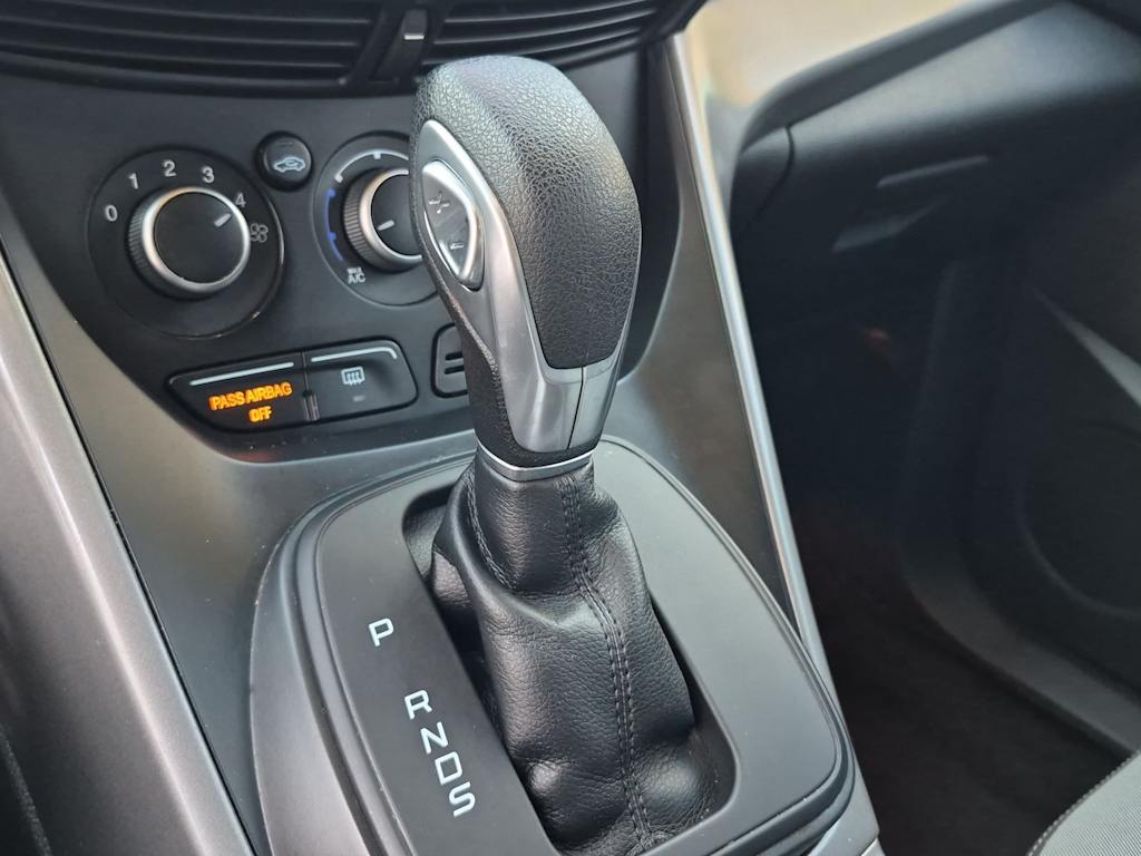 Thumbnail: 2016 Ford Escape - 15
