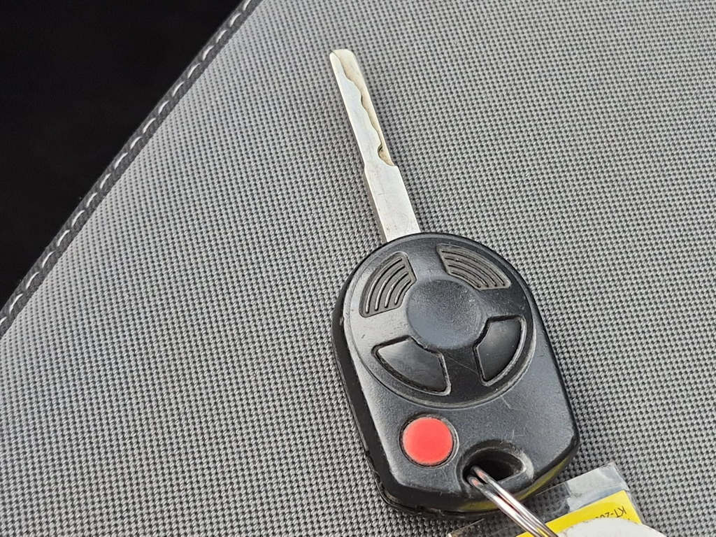 Thumbnail: 2013 Ford Escape - 16