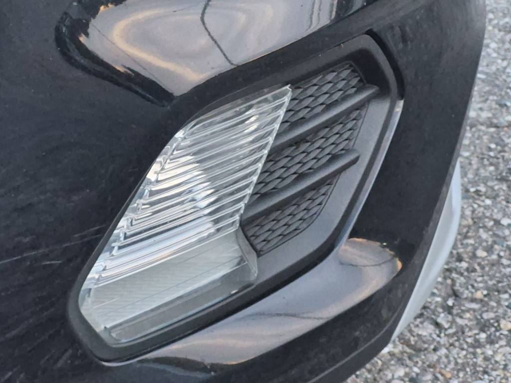 Thumbnail: 2019 Ford Escape - 22
