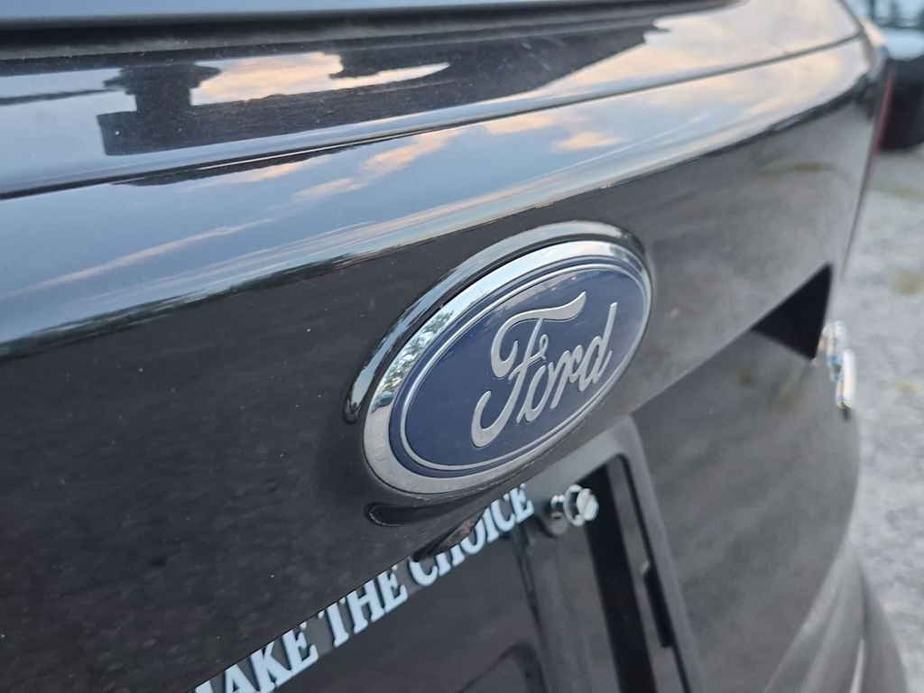 Thumbnail: 2019 Ford Escape - 7