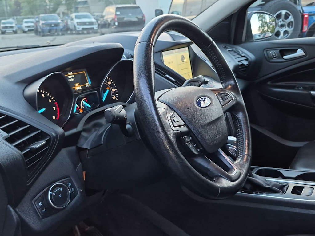 Thumbnail: 2019 Ford Escape - 2