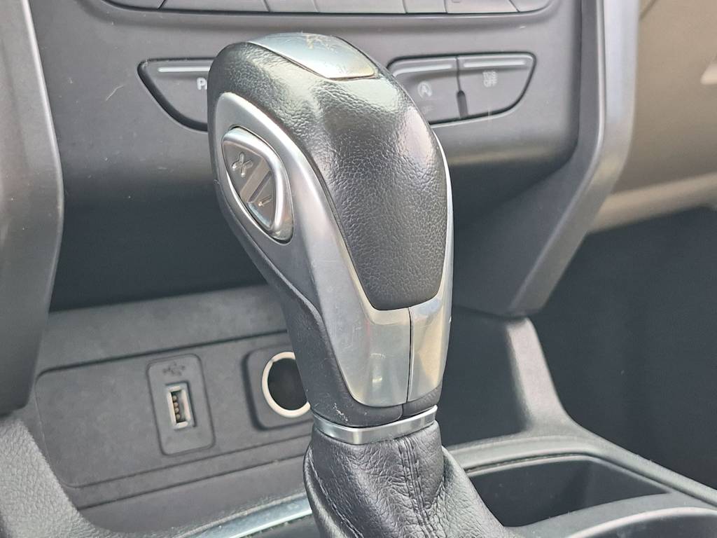 Thumbnail: 2019 Ford Escape - 15