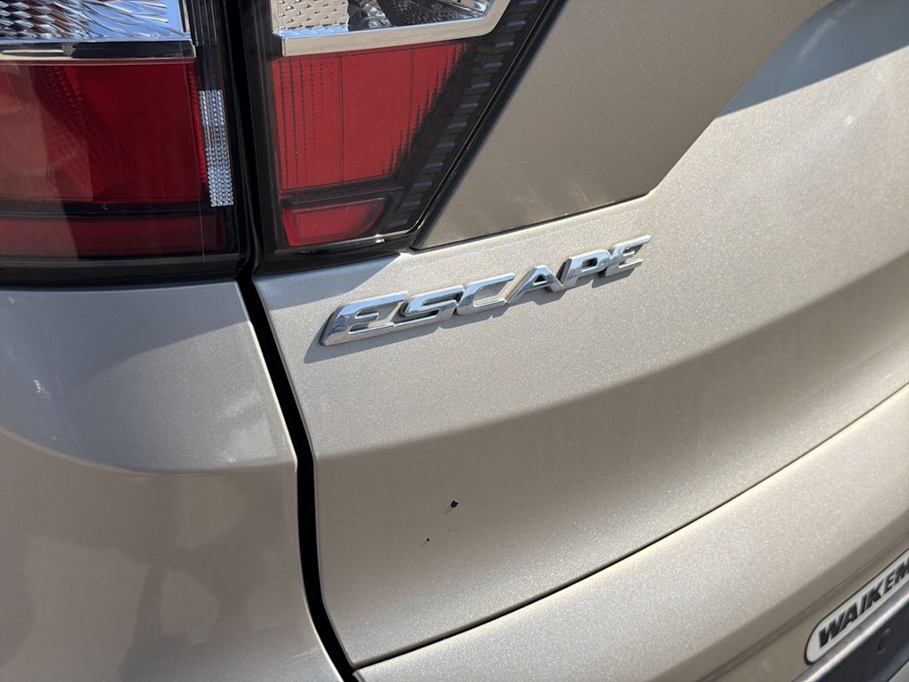 Thumbnail: 2018 Ford Escape - 24