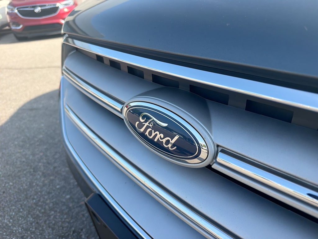 Thumbnail: 2018 Ford Escape - 6