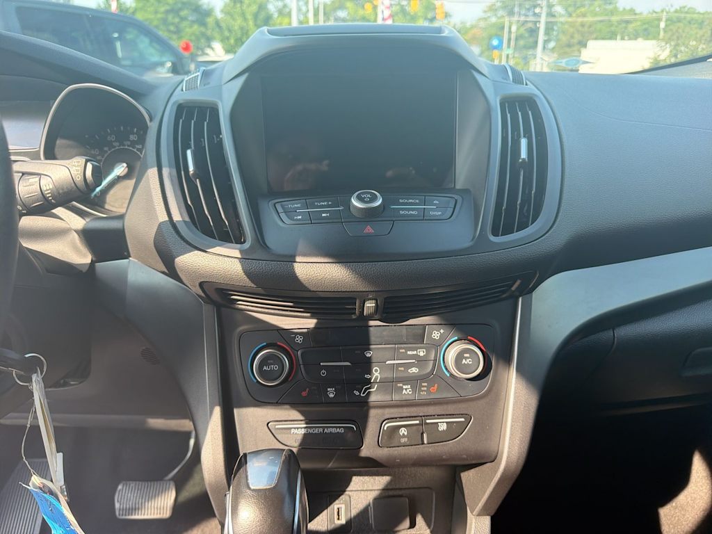Thumbnail: 2018 Ford Escape - 12