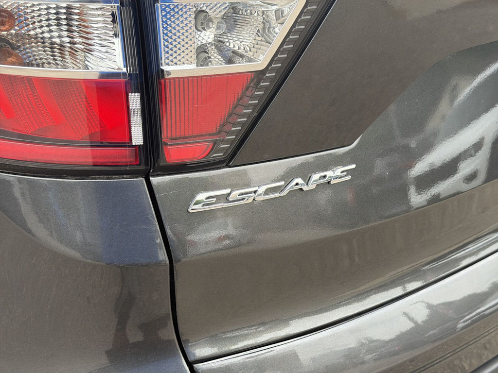 Thumbnail: 2018 Ford Escape - 23
