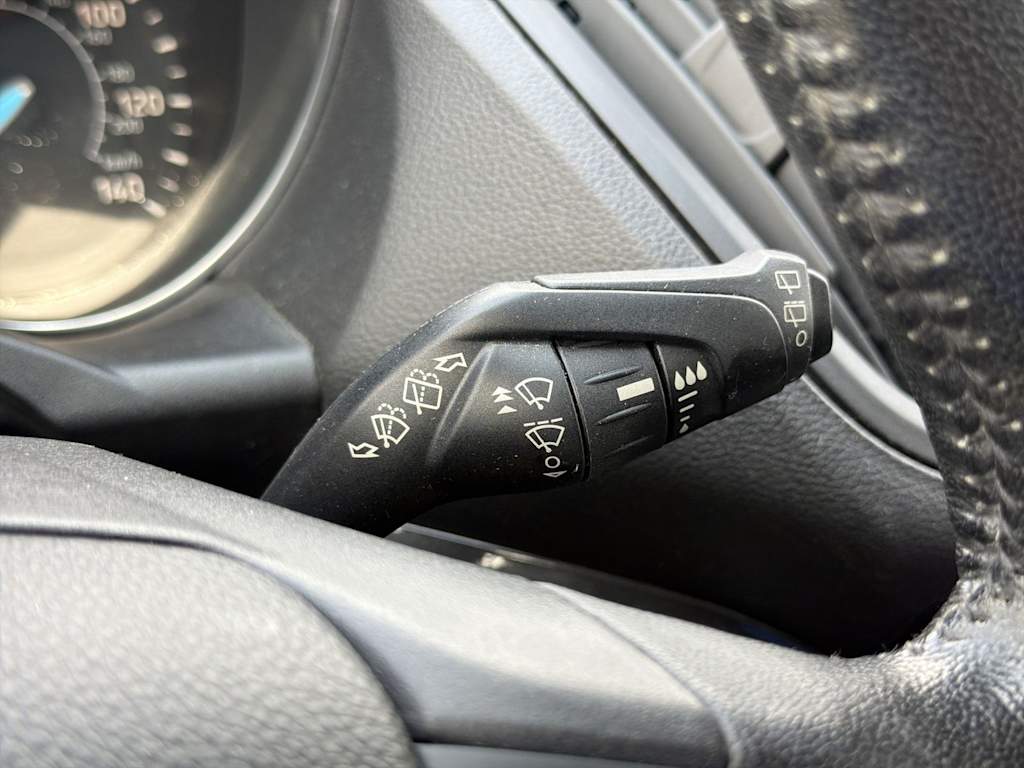 Thumbnail: 2019 Ford Escape - 32