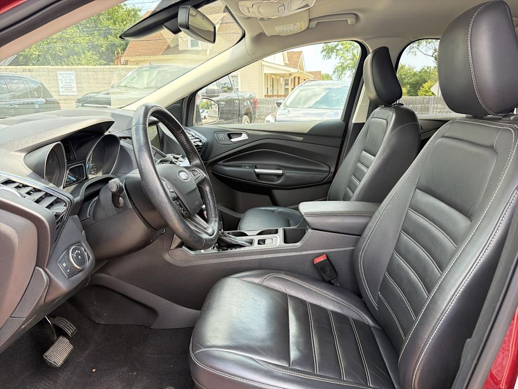 Thumbnail: 2019 Ford Escape - 10