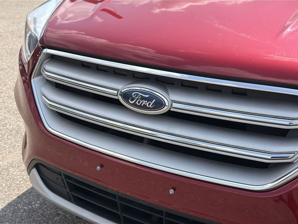 Thumbnail: 2019 Ford Escape - 6