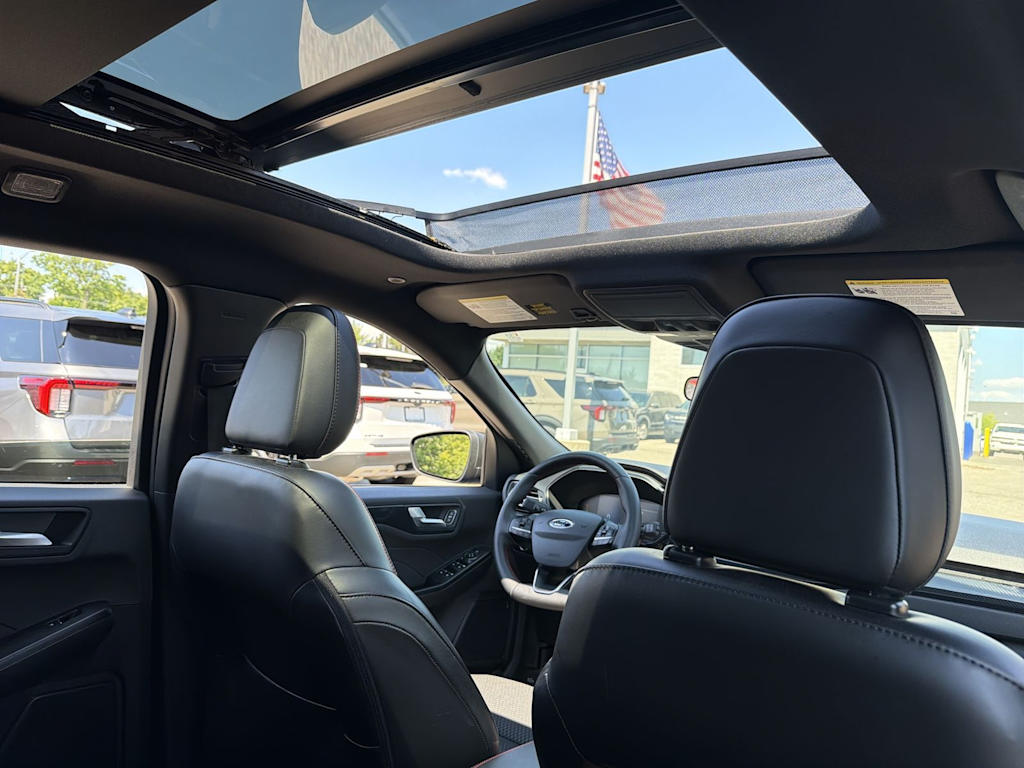 Thumbnail: 2023 Ford Escape - 29