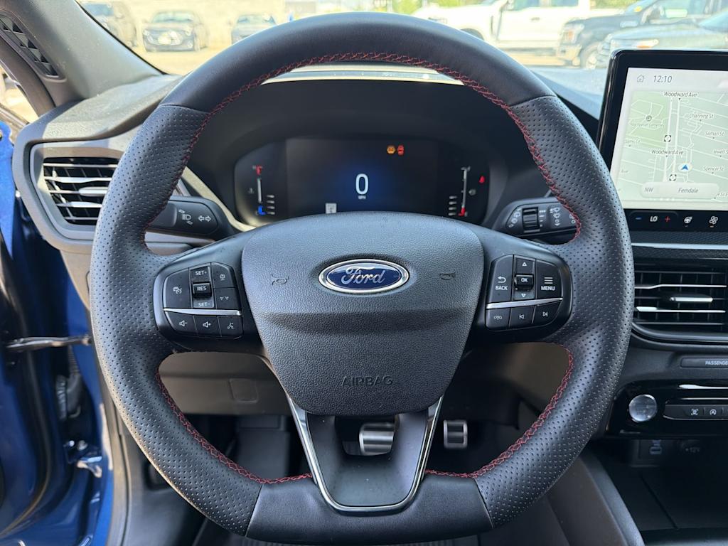 Thumbnail: 2023 Ford Escape - 10
