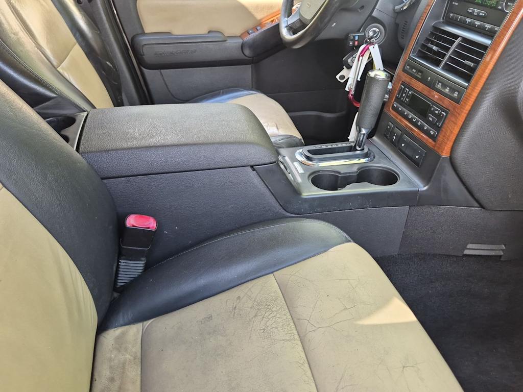 Thumbnail: 2008 Ford Explorer - 24