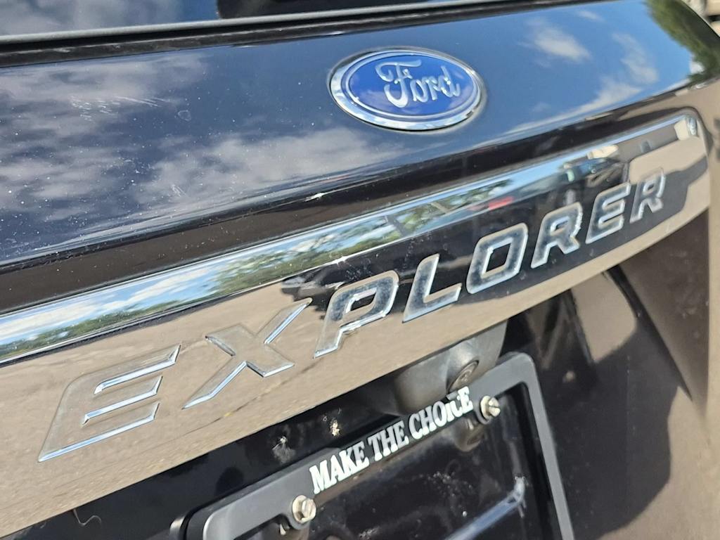 Thumbnail: 2020 Ford Explorer - 24
