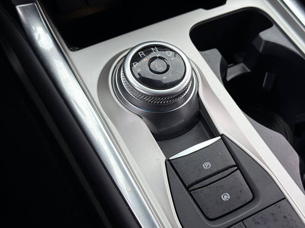 Thumbnail: 2024 Ford Explorer - 15