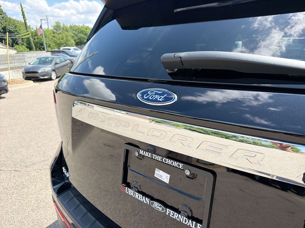 Thumbnail: 2023 Ford Explorer - 24