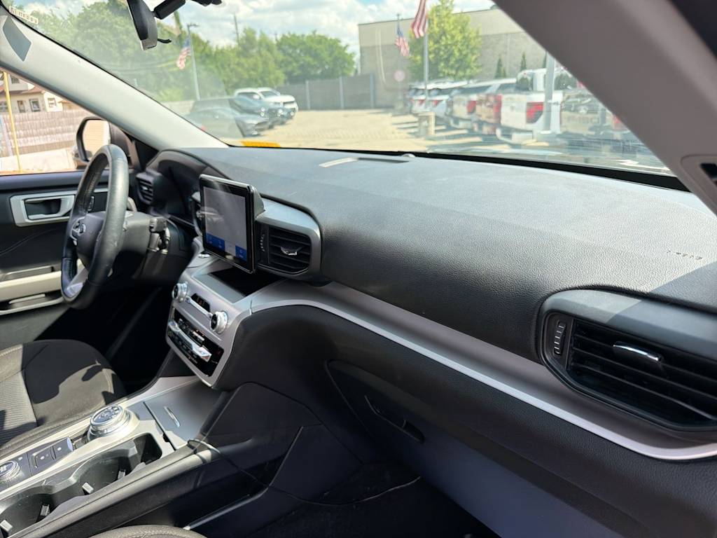 Thumbnail: 2023 Ford Explorer - 2
