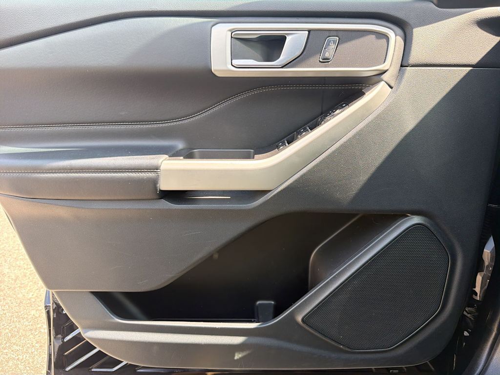 Thumbnail: 2023 Ford Explorer - 34