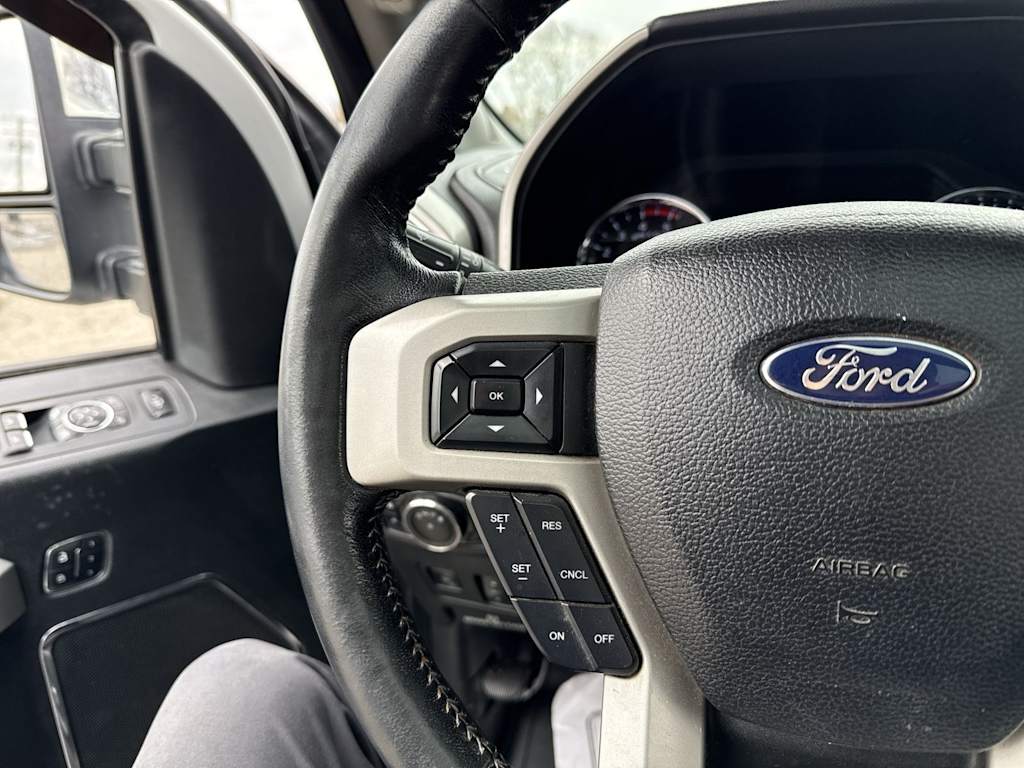 Thumbnail: 2017 Ford F-250 - 32