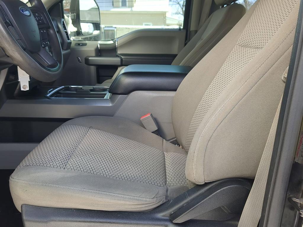 Thumbnail: 2019 Ford F-350 - 9