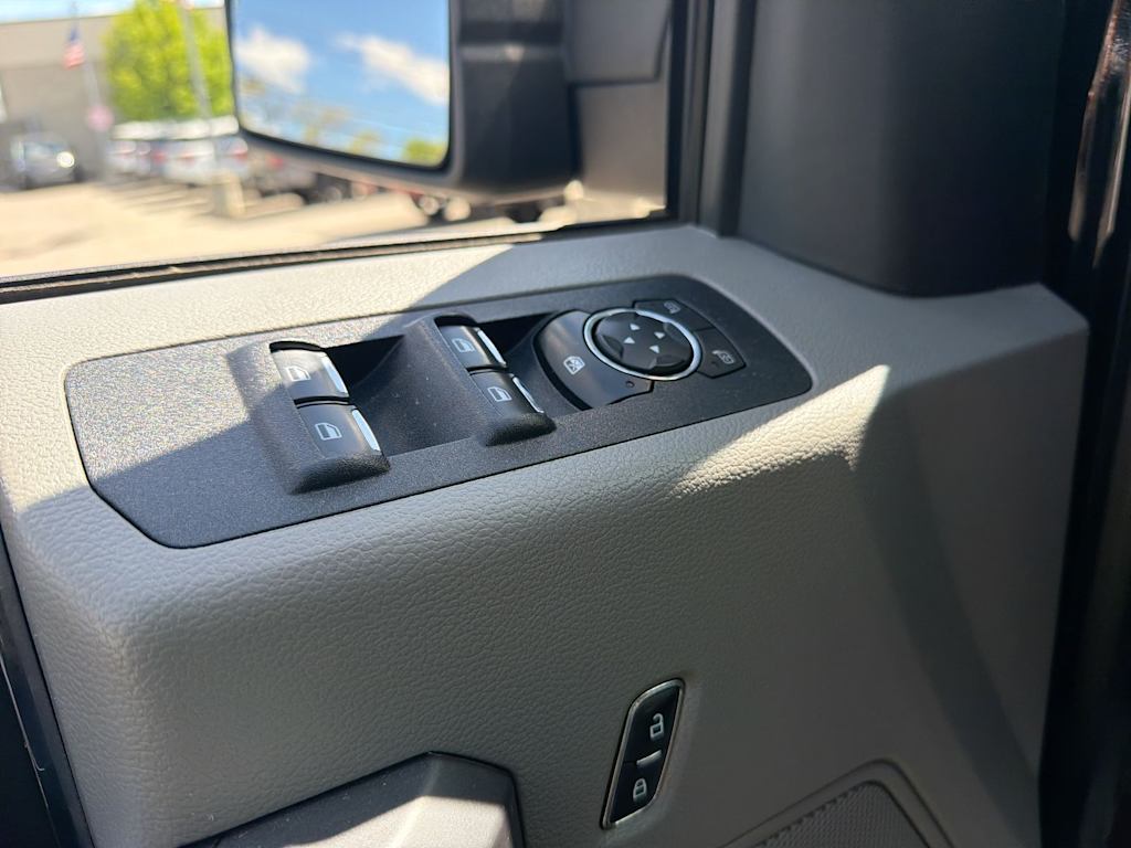 Thumbnail: 2019 Ford F-150 - 24