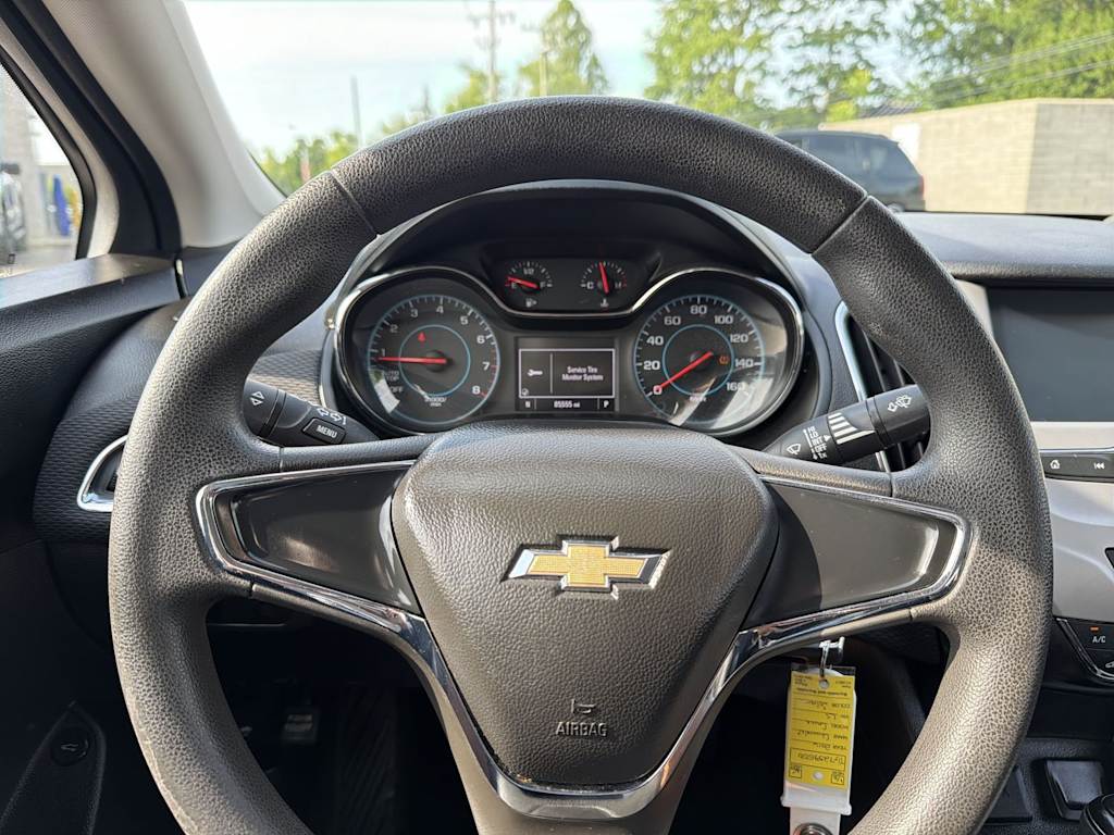 Thumbnail: 2016 Chevrolet Cruze - 2