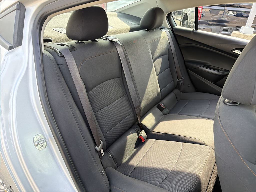 Thumbnail: 2016 Chevrolet Cruze - 27