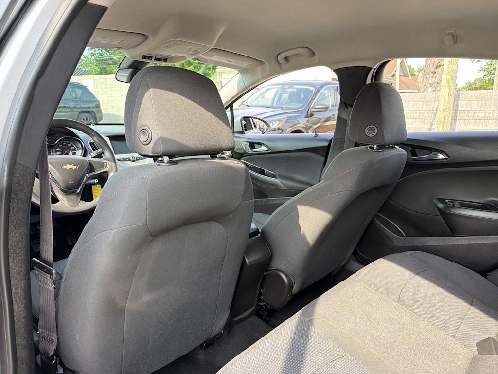 Thumbnail: 2016 Chevrolet Cruze - 12