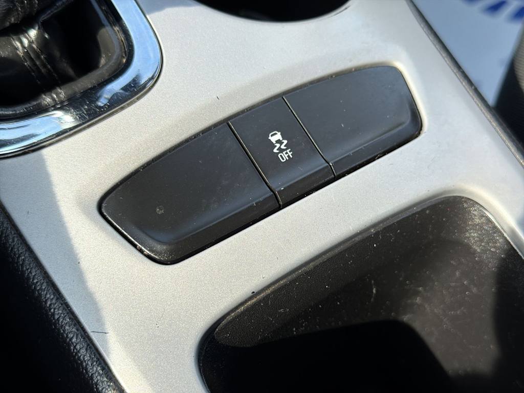 Thumbnail: 2016 Chevrolet Cruze - 36