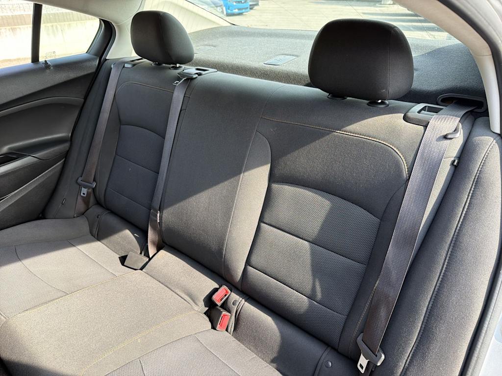 Thumbnail: 2016 Chevrolet Cruze - 26