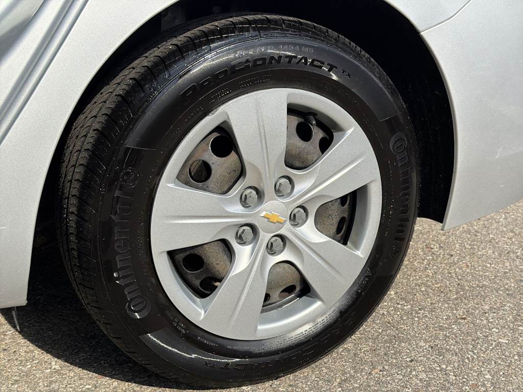 Thumbnail: 2016 Chevrolet Cruze - 8