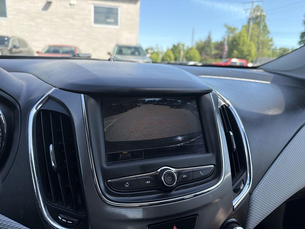 Thumbnail: 2019 Chevrolet Cruze - 32