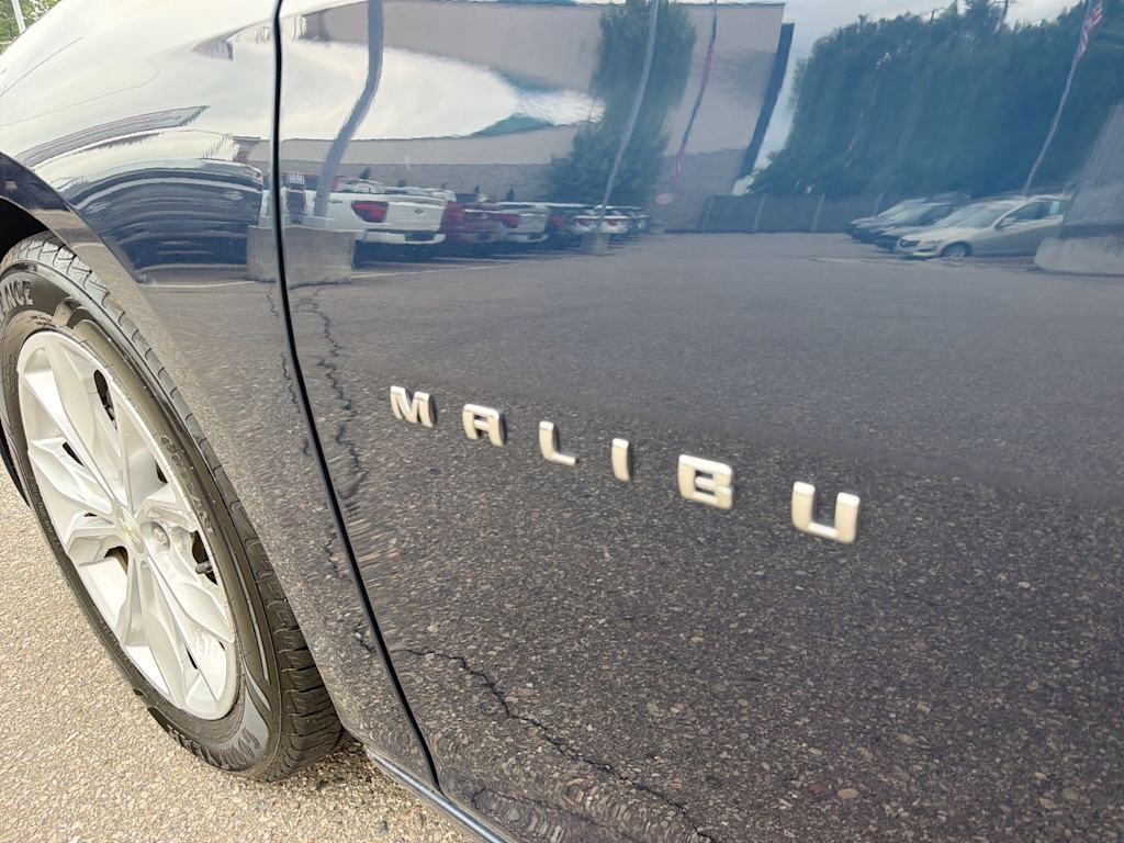 Thumbnail: 2020 Chevrolet Malibu - 23