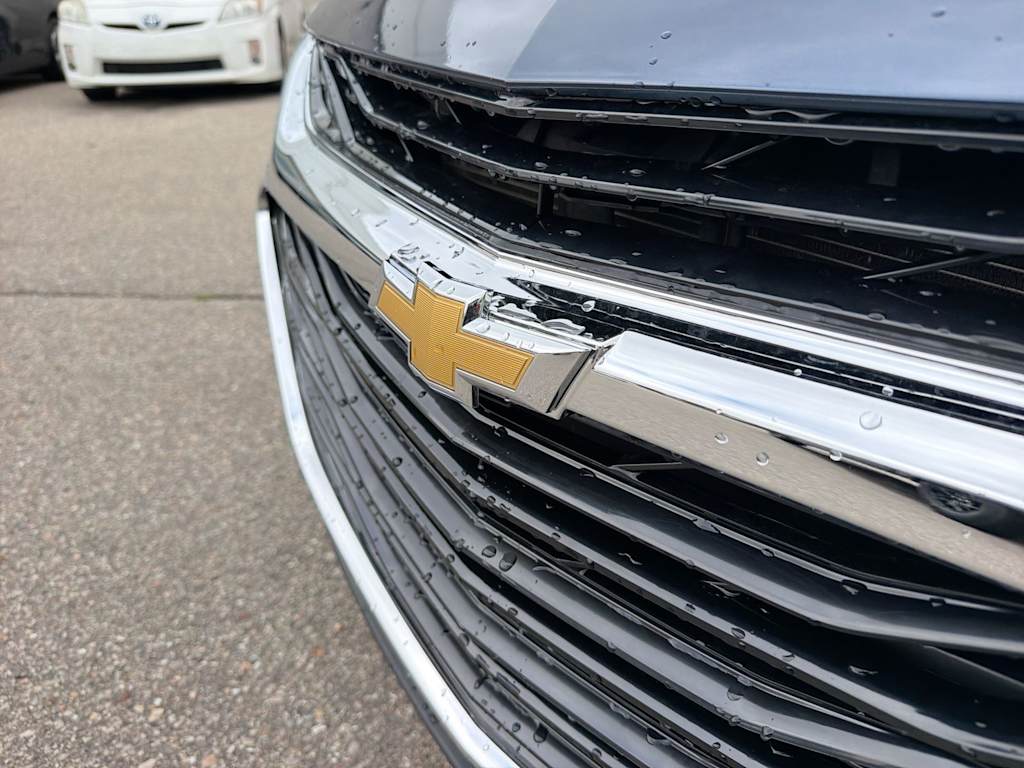 Thumbnail: 2020 Chevrolet Malibu - 6