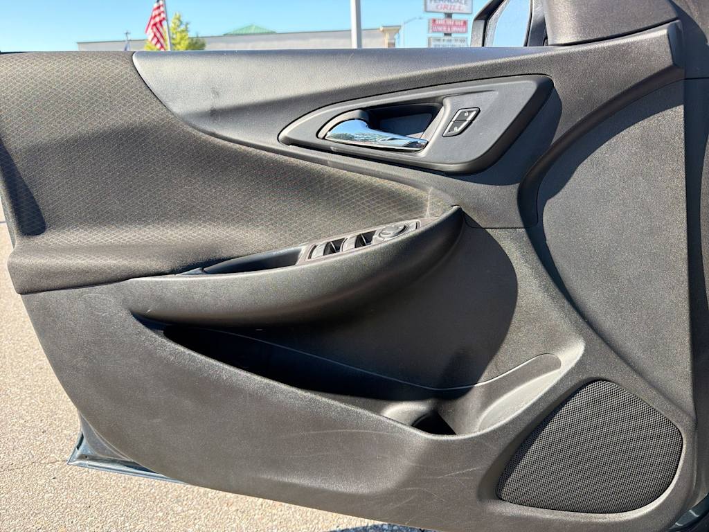 Thumbnail: 2020 Chevrolet Malibu - 33