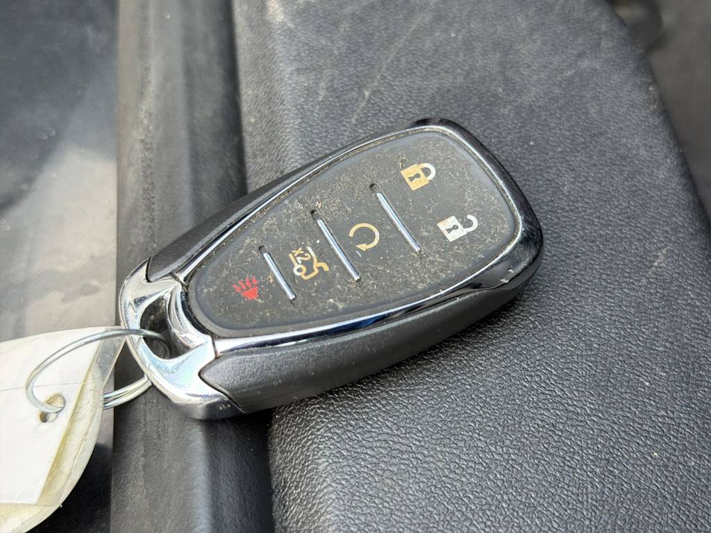 Thumbnail: 2017 Chevrolet Malibu - 17