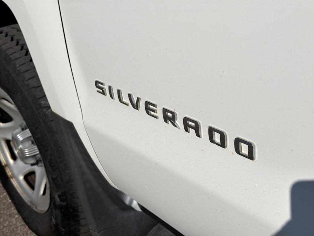 Thumbnail: 2018 Chevrolet Silverado 1500 - 23