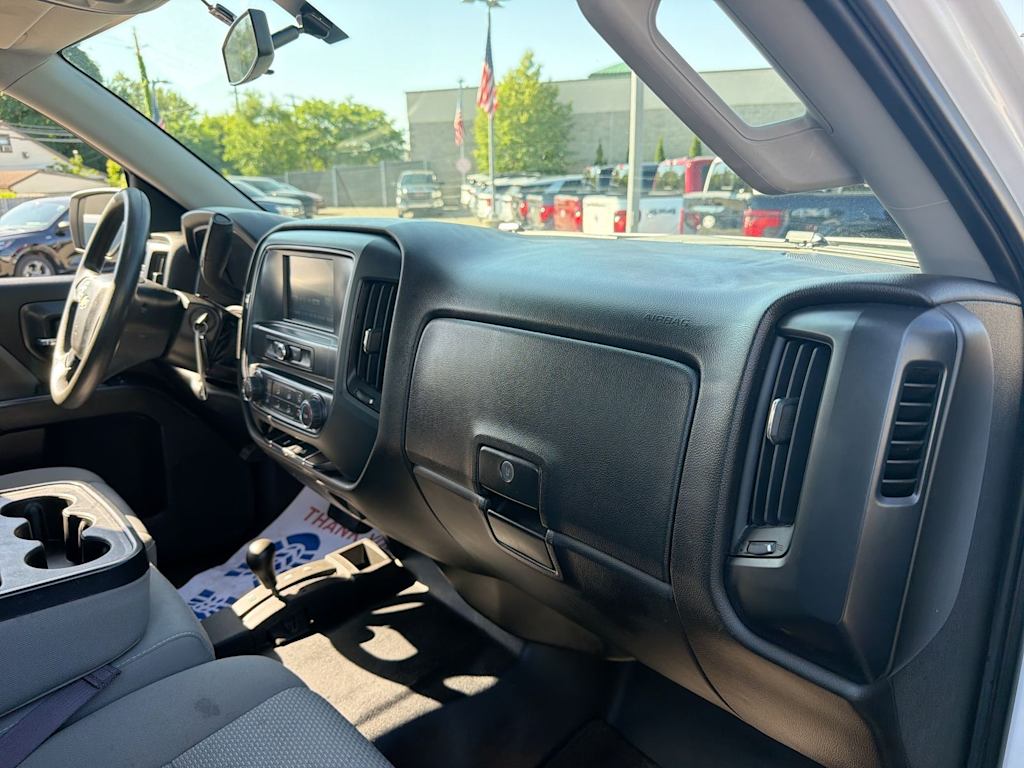 Thumbnail: 2018 Chevrolet Silverado 1500 - 2