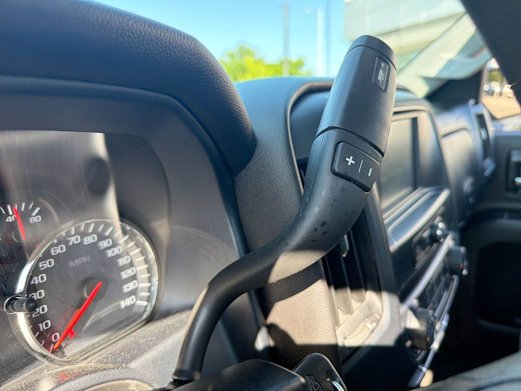 Thumbnail: 2018 Chevrolet Silverado 1500 - 32