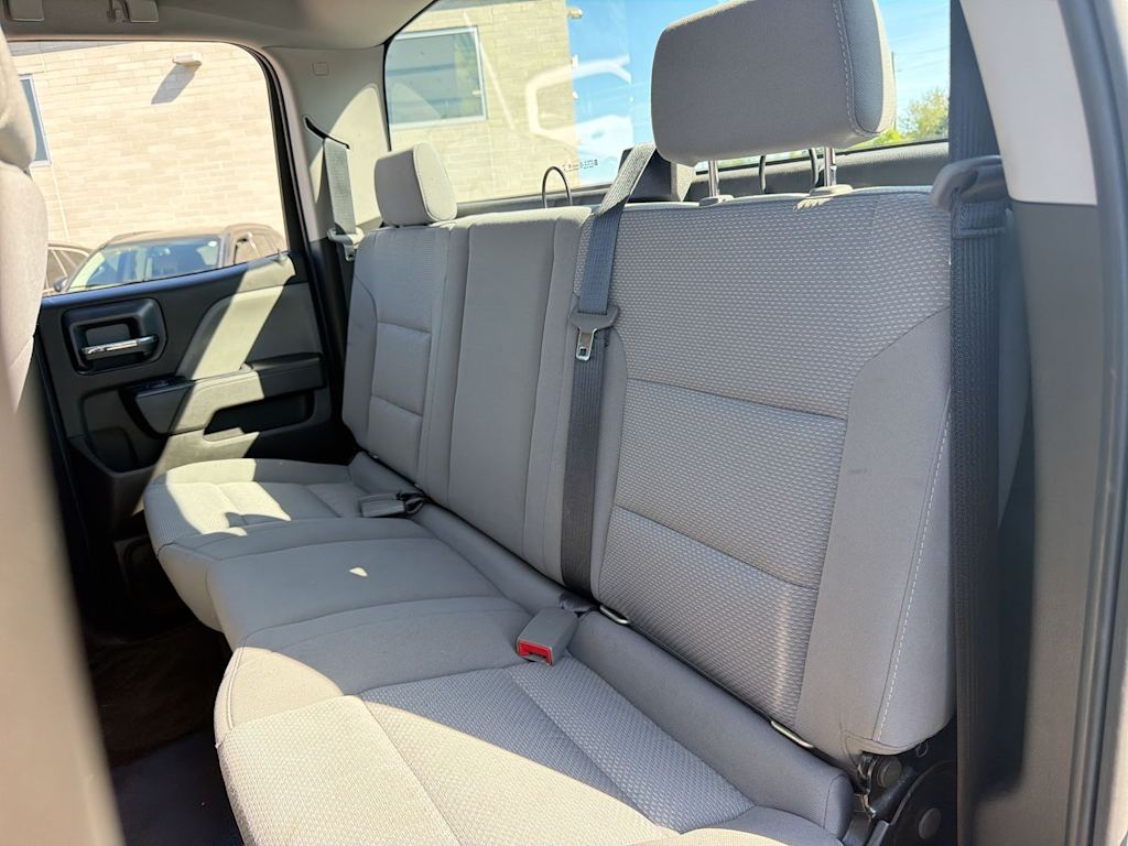 Thumbnail: 2018 Chevrolet Silverado 1500 - 25