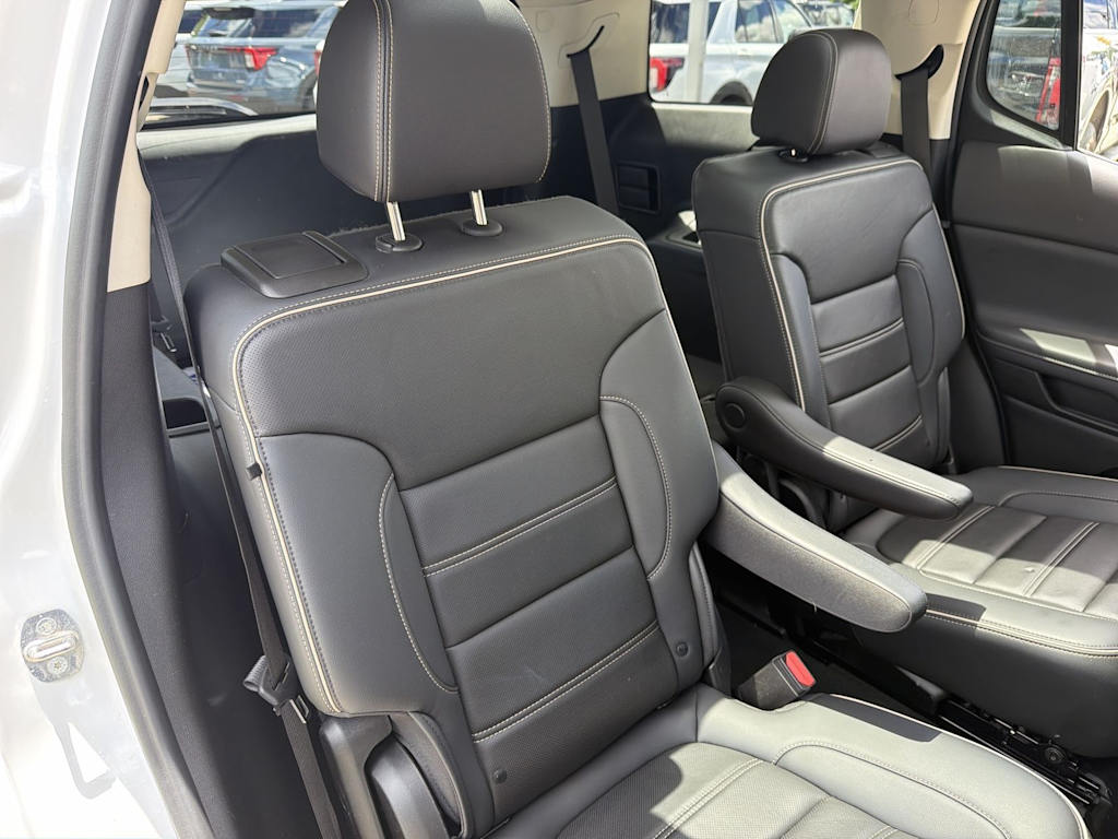 Thumbnail: 2023 GMC Acadia - 29