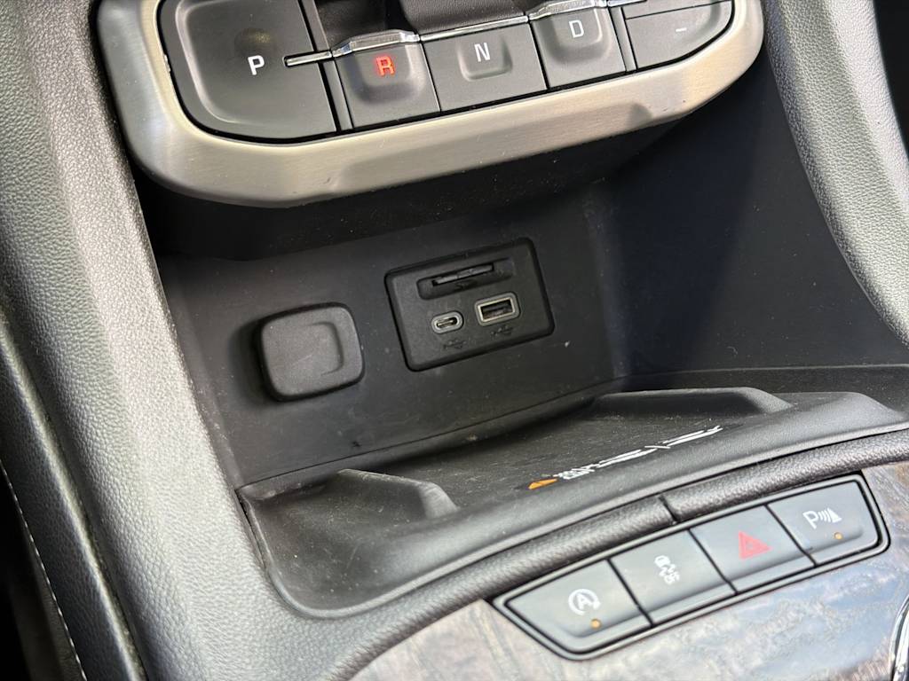Thumbnail: 2023 GMC Acadia - 38