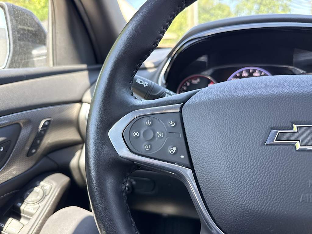 Thumbnail: 2022 Chevrolet Traverse - 31