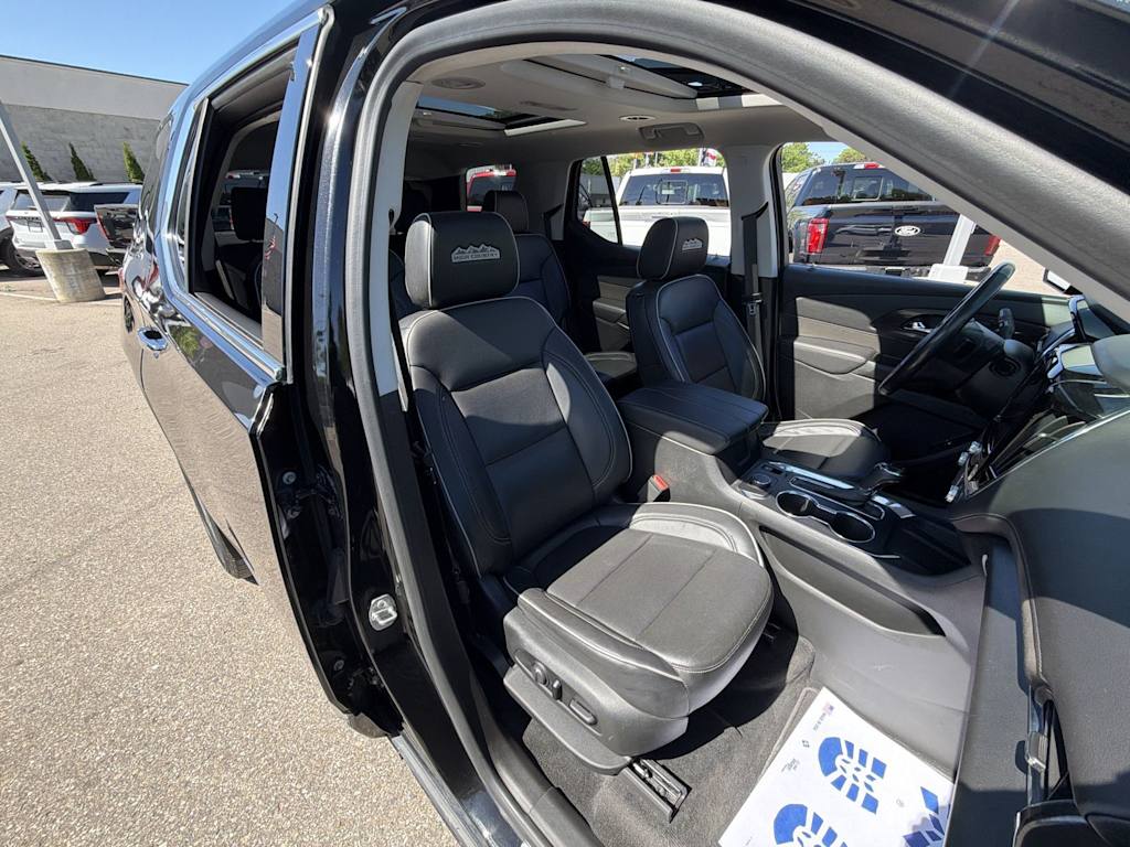 Thumbnail: 2020 Chevrolet Traverse - 27
