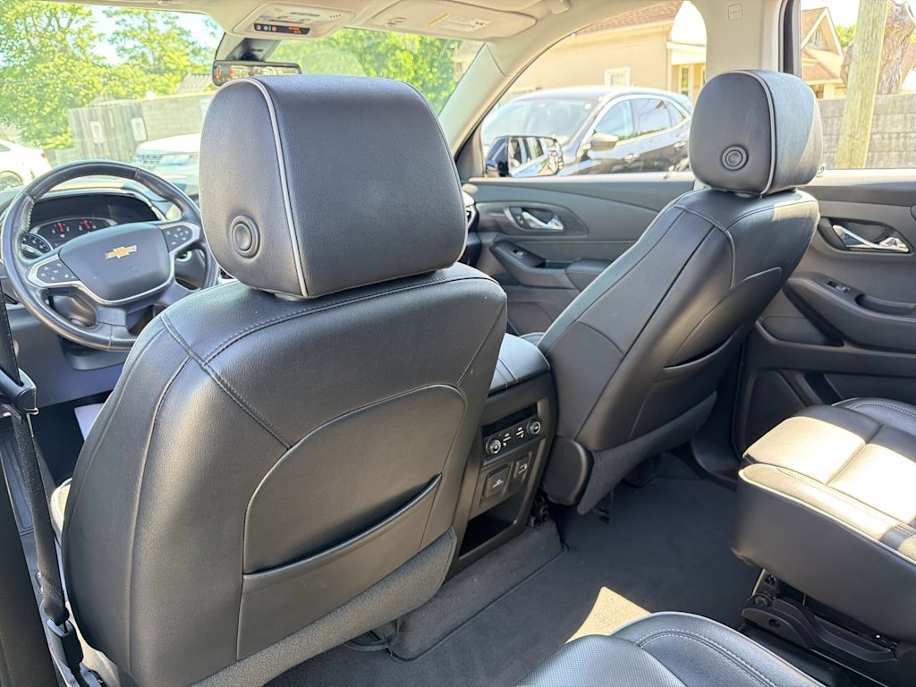 Thumbnail: 2020 Chevrolet Traverse - 12