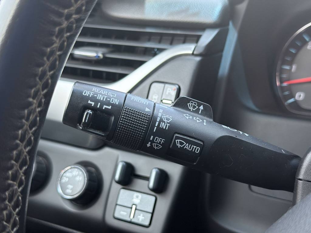 Thumbnail: 2015 Chevrolet Tahoe - 13