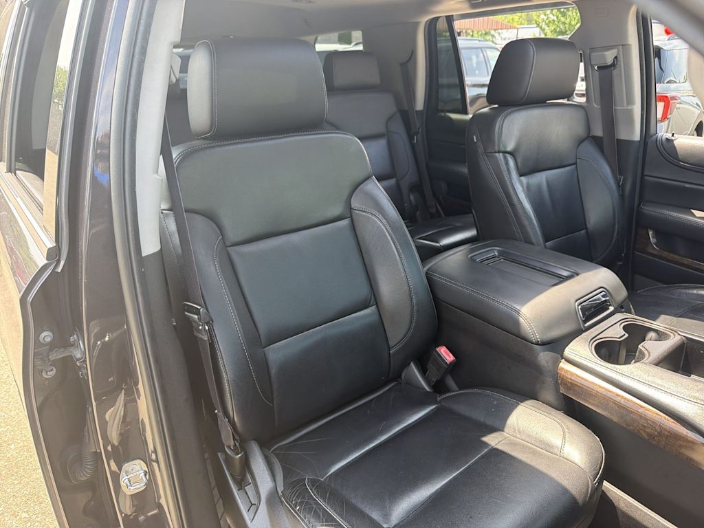 Thumbnail: 2015 Chevrolet Tahoe - 30