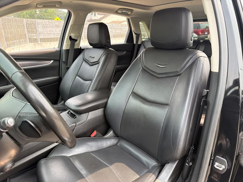 Thumbnail: 2019 Cadillac XT5 - 12