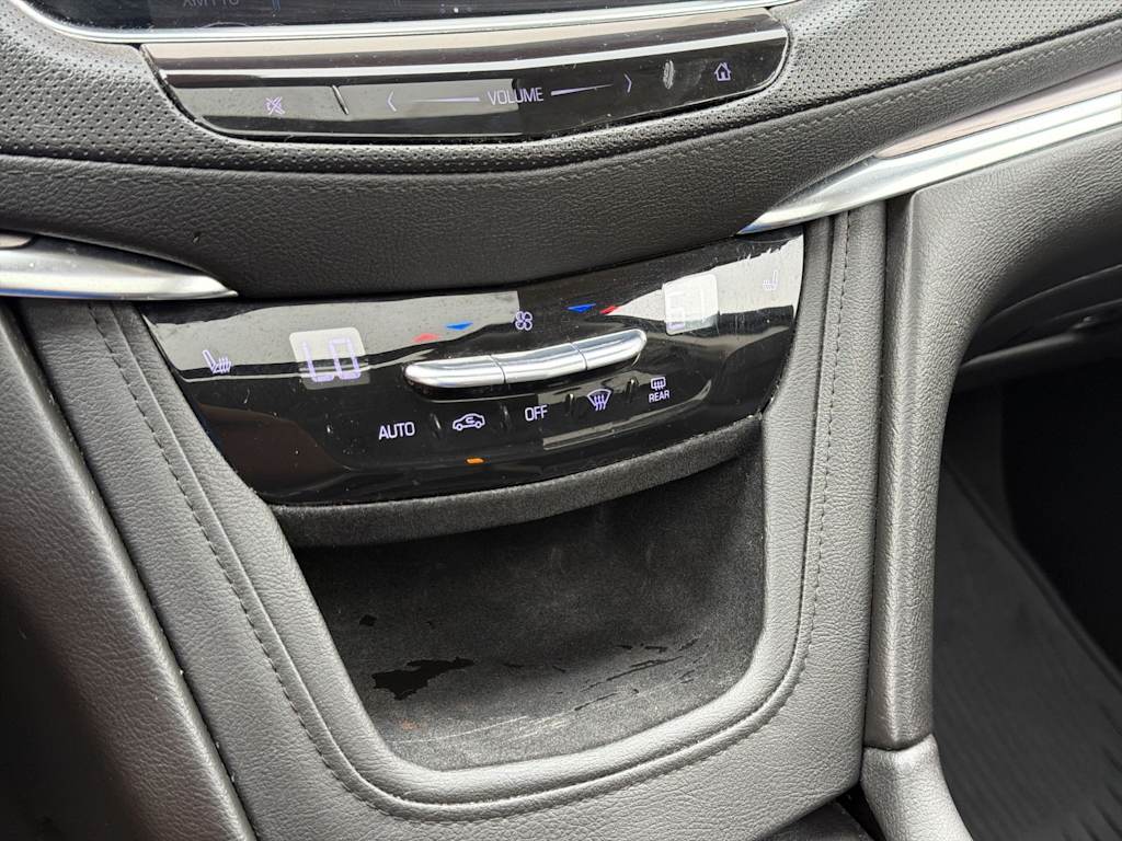 Thumbnail: 2019 Cadillac XT5 - 33